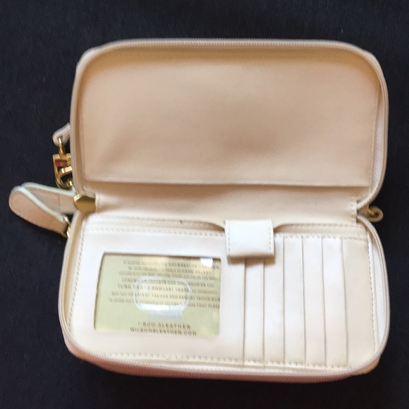 Wilsons Vintage Cream Leather Wristlet Wallet - Picture 5 of 7